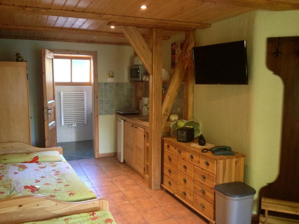 Gaestezimmer Am Maerchenbrunnen Drážďany Pokoj fotografie